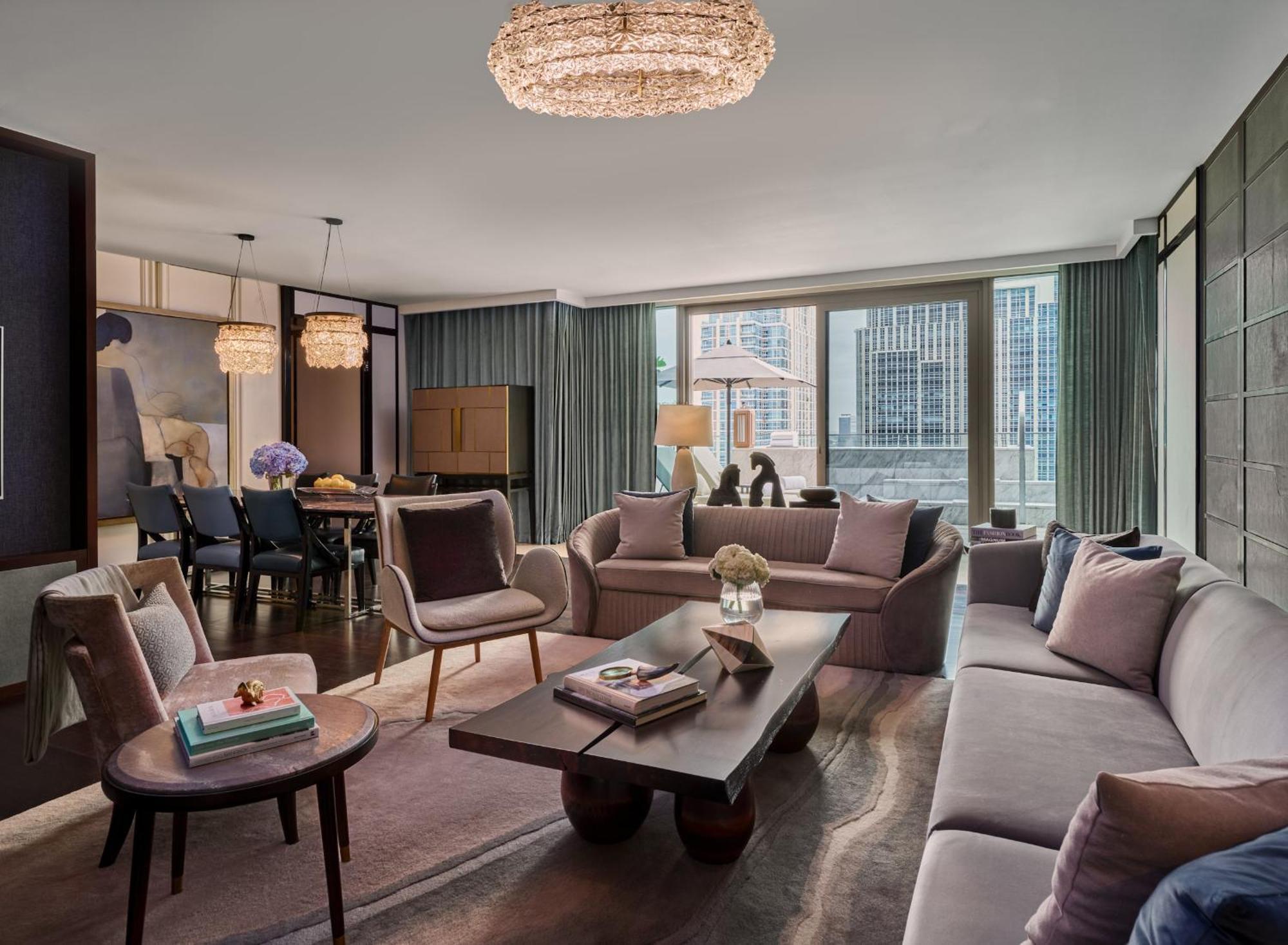 Rosewood מלון 5*